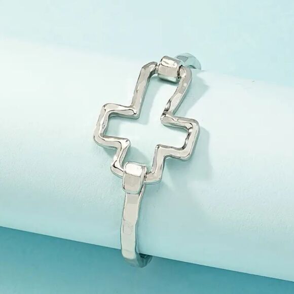 Cross silver tone bracelet - Picture 2 of 10